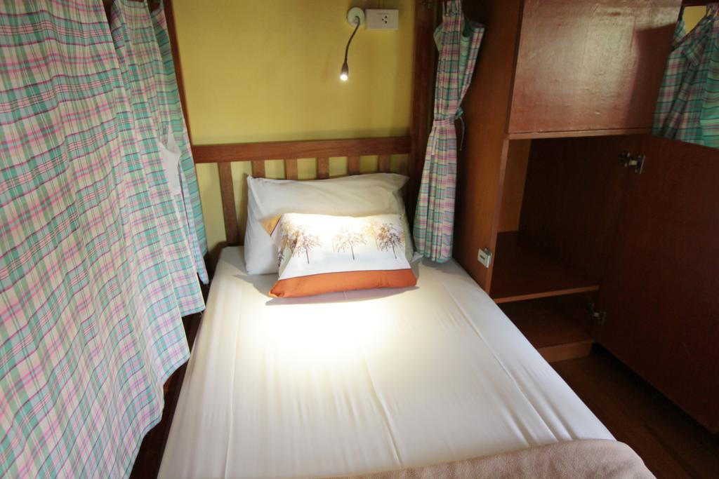 Chanchala Cafe & Hostel ホアヒン郡 エクステリア 写真